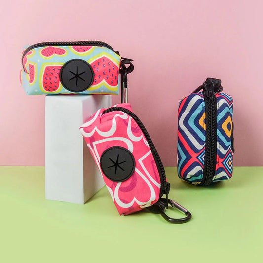 Cute Valentine’s Day Pet Poop Bag Holder – Clip-On Dispenser for Dog Leash (Bags Not Included)