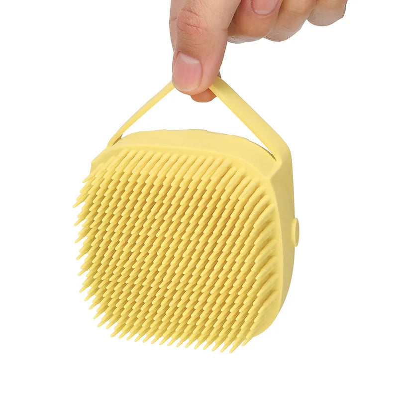 Silicone grooming gloves for pets, perfect for cleaning and soothing dogs and cats.