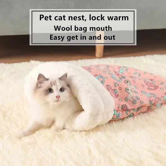 Christmas Warm Cat Kennel – Cozy Closed Cat Bed & Winter Sleeping Bag
