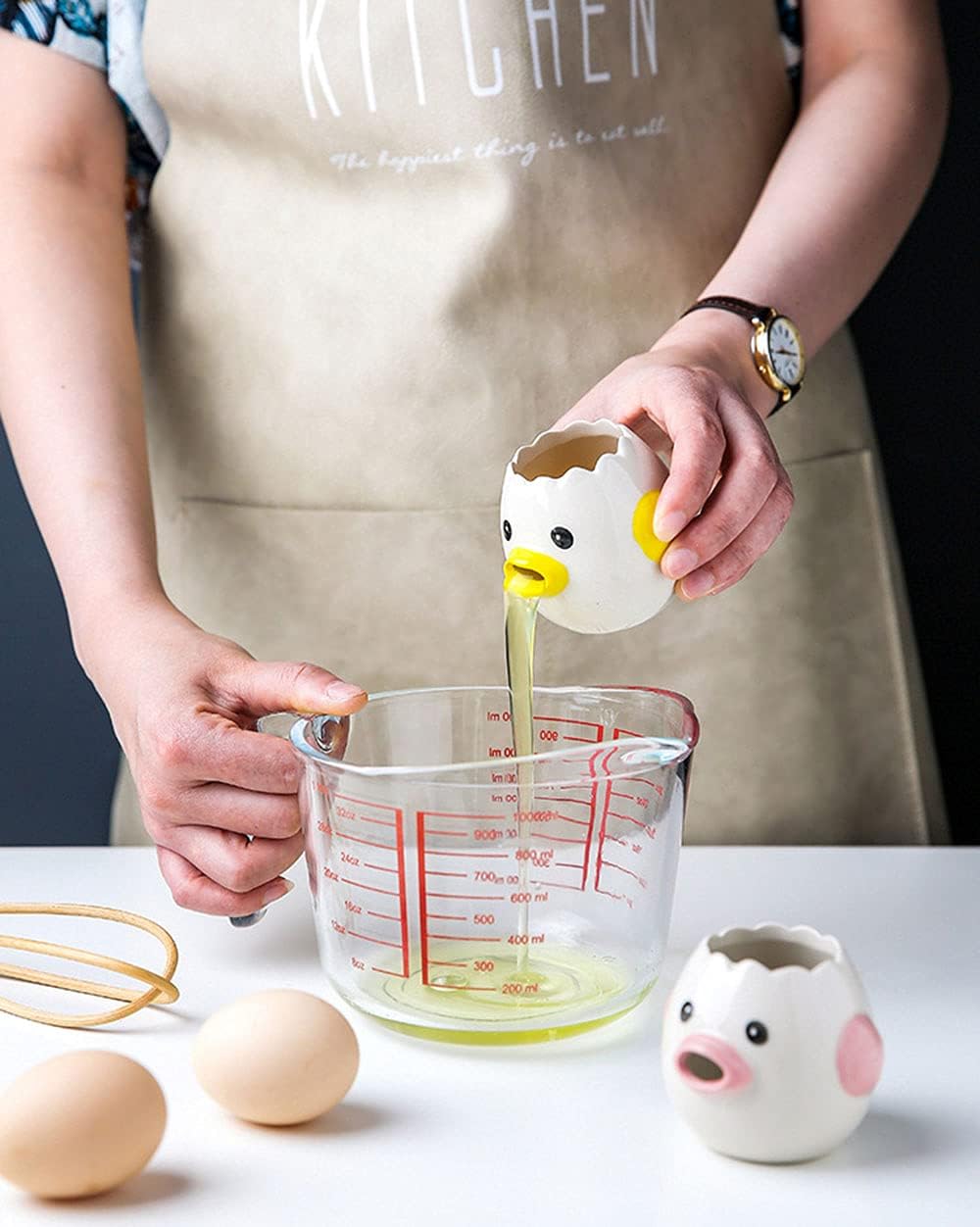 LuoCoCo Cute Egg Separator, Ceramics Vomiting Chicken Egg Yolk White Separator, Practical Household Small Egg Filter Splitter, Kitchen Gadget Baking Assistant Tool, Dishwasher Safe