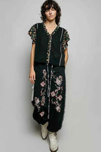 POL V-Neck Floral Ruffle Sleeve Blouse