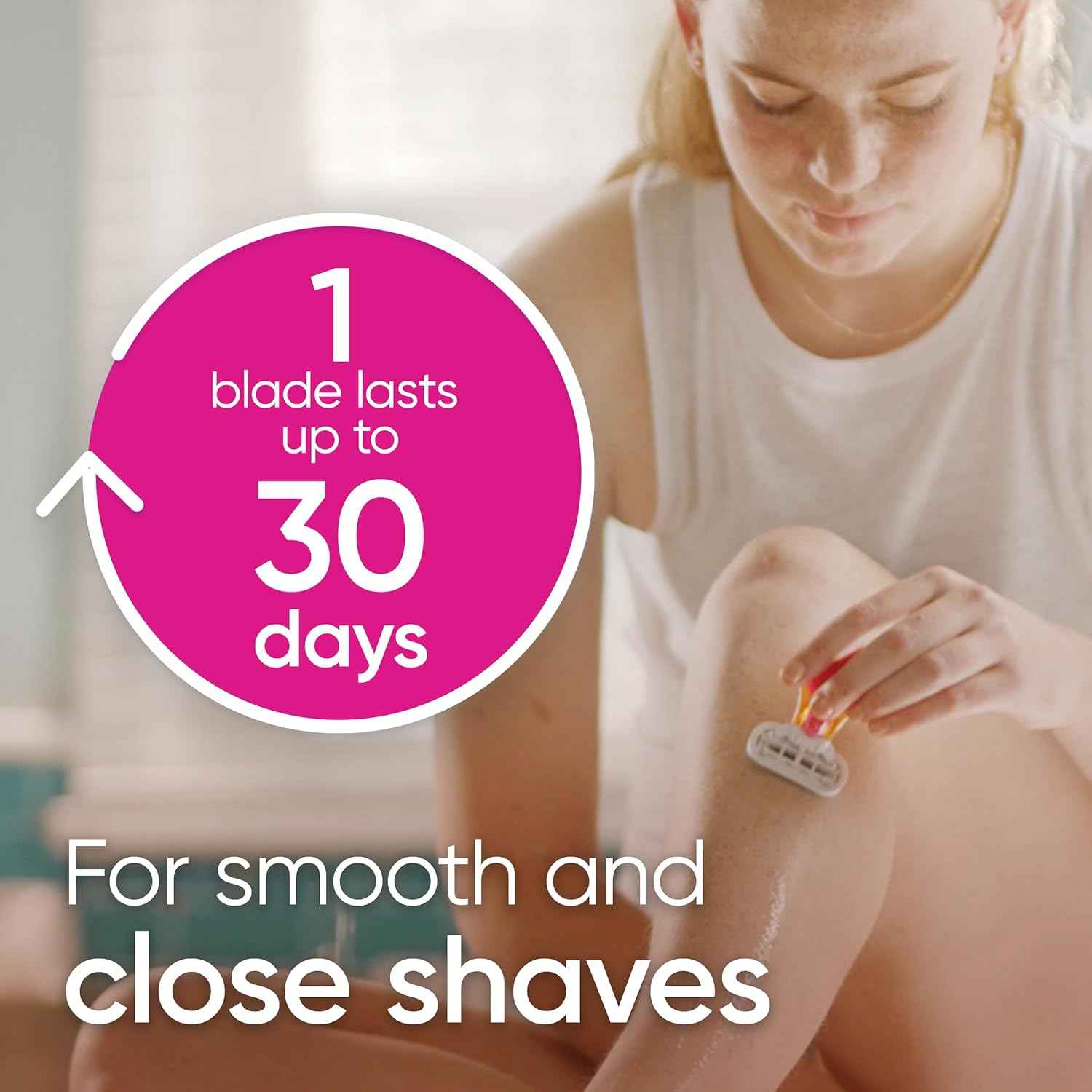 Gillette Venus Extra Smooth Travel Razor Kit for Women, Mini Handle + Refill + Case