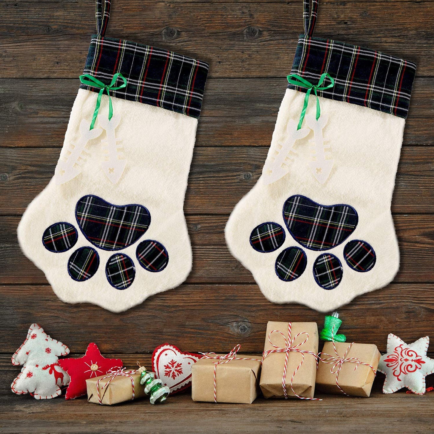 Christmas Pet Stockings – Cat Dog Paw Plaid Fireplace Hanging Decor