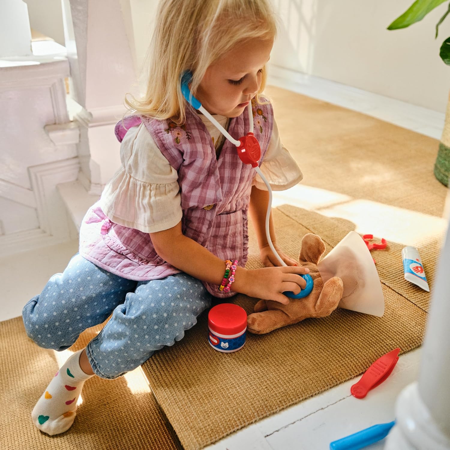 Examine and Treat Pet Vet Play Set, 24-Piece Animal Doctor Playset with Dog & Cat Plushies, Pet Doctor Kit & Accessories, Preschool Toys for Girls & Boys Ages 3+