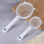 Handheld Plastic Tea Strainer Sieve for Flour, Juice and Kitchen Use