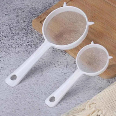 Handheld Plastic Tea Strainer Sieve for Flour, Juice and Kitchen Use