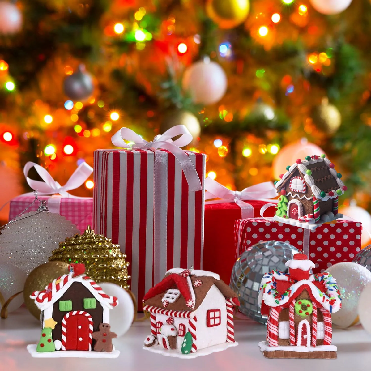 5pcs House Ornaments Holiday Christmas Tree Ornament Set Gingerbread Christmas Decor with Rope Gingerbread House Decor