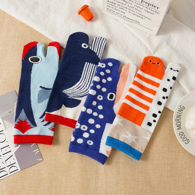 Women's Funny Cute Split Toe Socks Cartoon Shark Whale Printed Ankle Socks Soft Comfortable Breathable Short Socks for Students