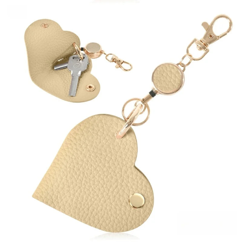 Heart Shaped Keychain with Retractable Buckle - The Perfect Accessory for Love and The Ideal Choice for Valentine's Day Gifts
