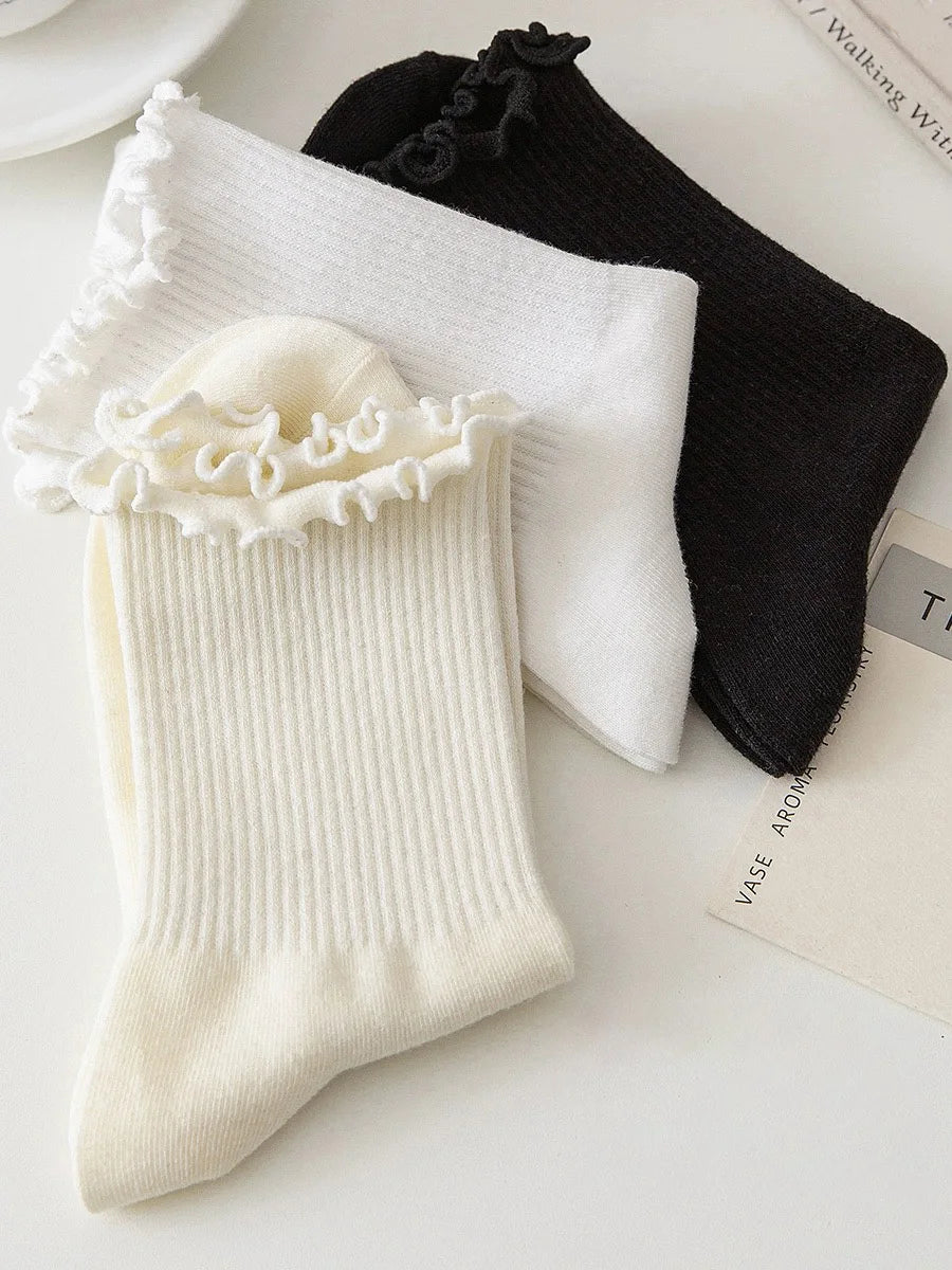 Harajuku Ruffle Socks Women Girls Sweet Cotton Middle Tube Black White Socks Jk Lolita Soft Breathable Ankle Loose Short Sock