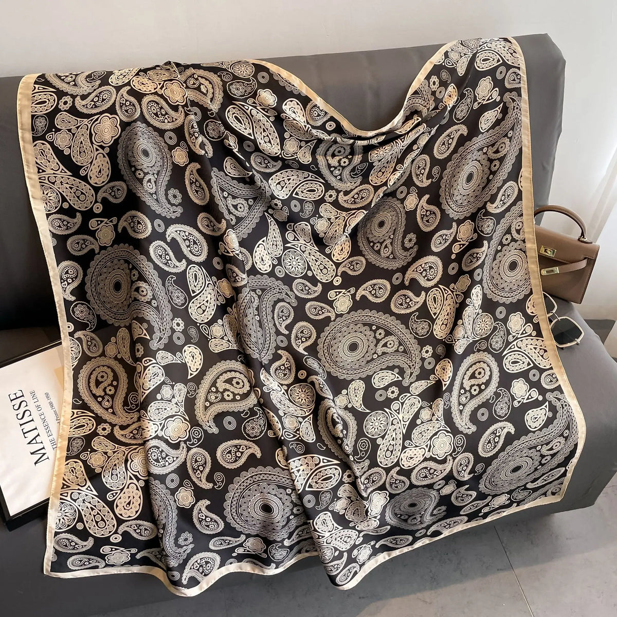 Luxury Horse Print Square Scarf Vintage Imitation Silk Shawl Scarf  Women Windproof Outdoor Head Wrap 110*110cm