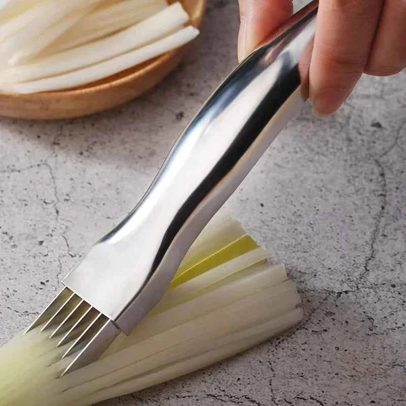 Stainless Steel Green Onion Shredder Knife with Curved Handle Design