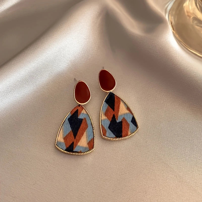 Five pairs of retro Hong Kong style Wine Red  Stud Earrings Femal temperament high-end love pearl earrings Geometric jewelry set
