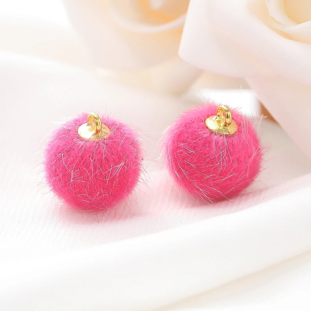10pcs Plush Fur Covered Ball Beads Charms Pompom Beads Pendant for DIY Necklace Earring Bracelet Pendant Jewelry Making Supplies