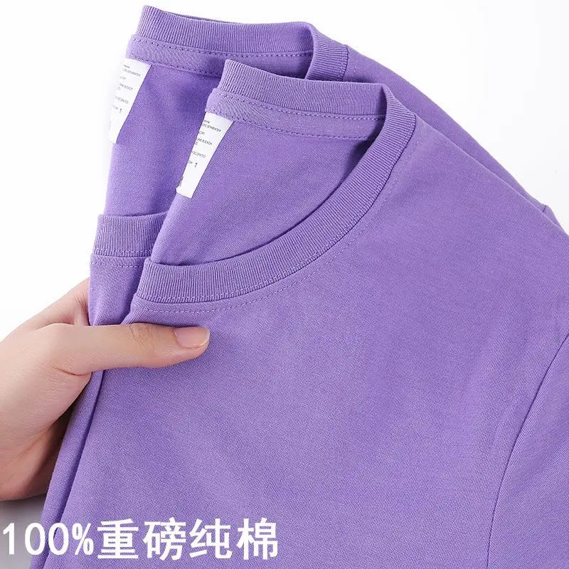 Versatile O-neck T-shirt for men and women, made with soft cotton fabric.