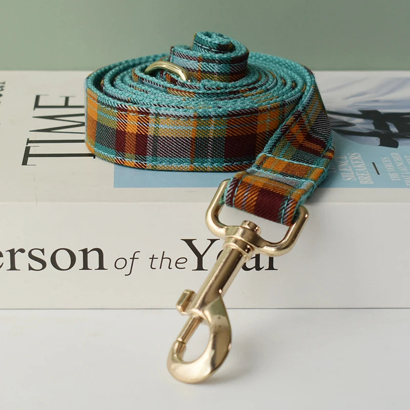 Christmas Grid Dog Collar & Leash Set with Free ID Tag for All Dogs