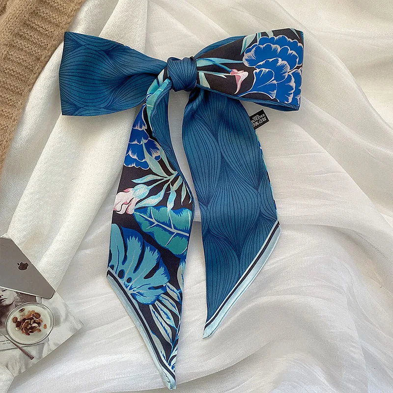Cashew flower silk scarf double-sided printed for Women, Lightweight Versatile Bandana Style, Daily Office Party Vacation Boho