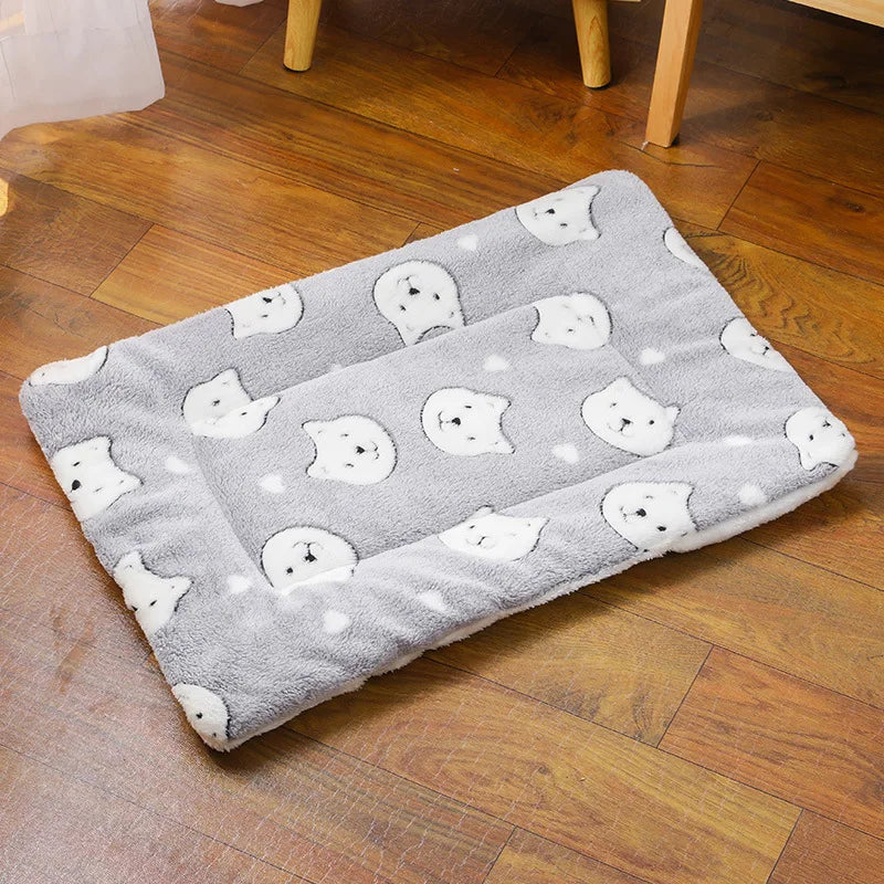 Thicken Flannel Cat Mat – Soft Winter Sleeping Cushion for Cats & Small Dogs
