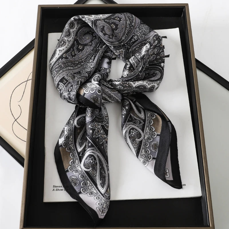 2025 New Fashion 70X70cmPrinted Women's Scarf Pashmina Silk Scarf Square Shawl Decorative Headband Neck Luxury Design Bandana