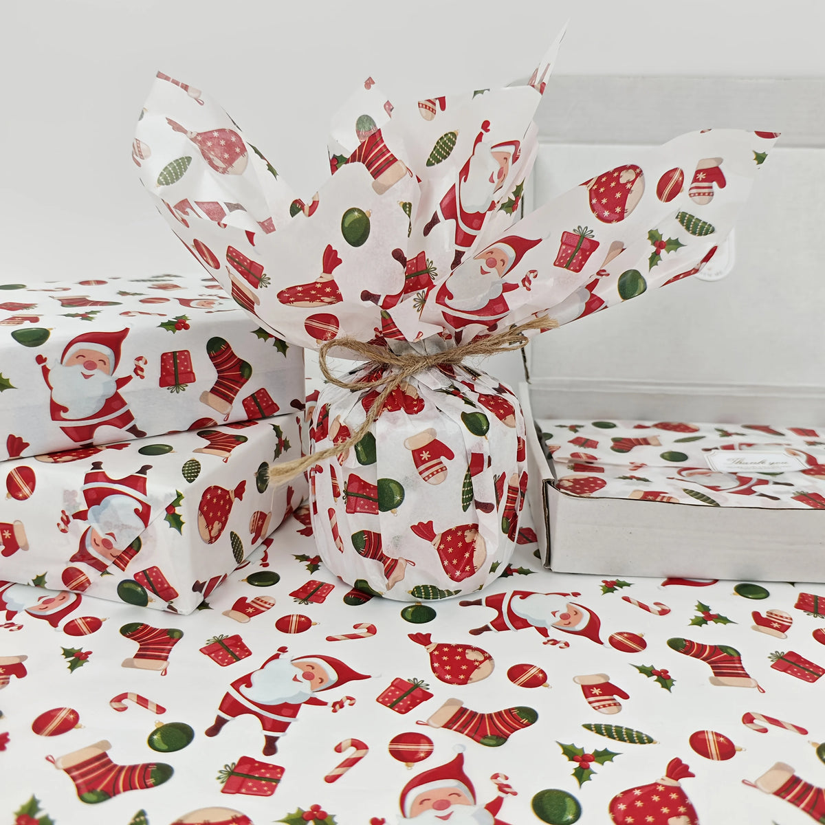 10/20 Sheets, Santa and Christmas Gift Patterned Tissue Paper, Santa, Christmas Gifts, Christmas Stockings, Colored Lights, Christmas