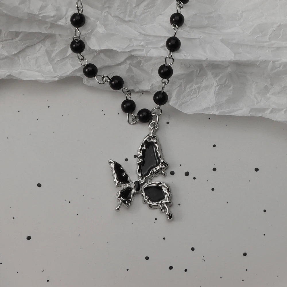 Gothic Bat Cross Dark Pendant Necklace Set, Y2K Personalized Thorn Love Black Bead Stacked Necklace Set, Suitable as Halloween G