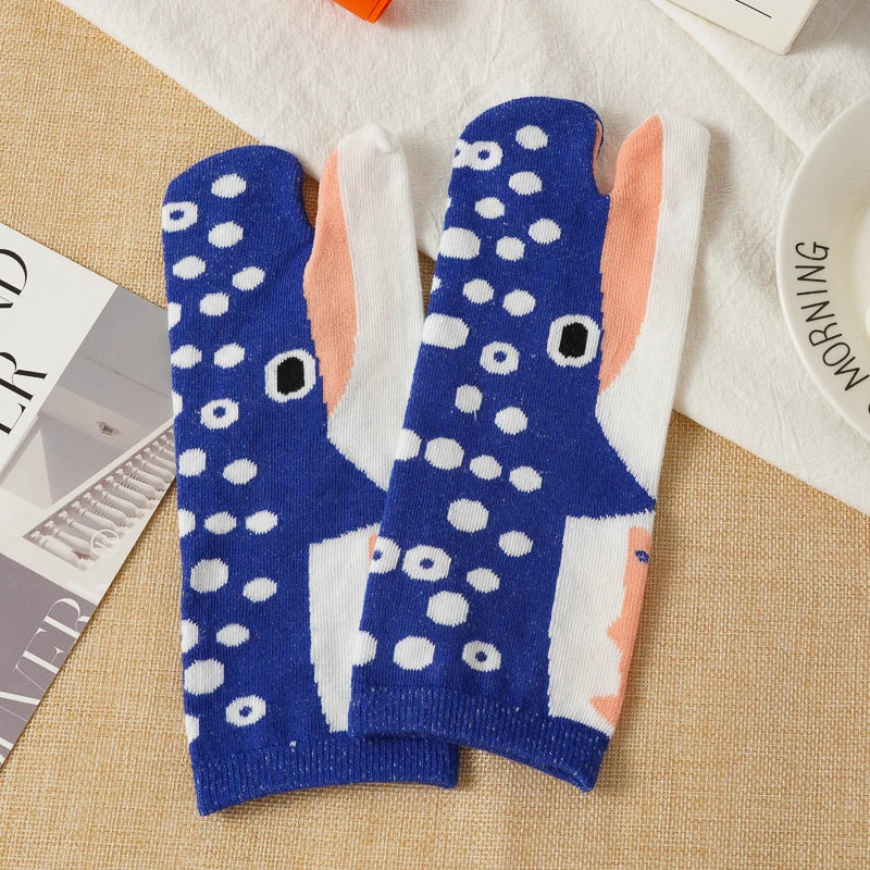 Women's Funny Cute Split Toe Socks Cartoon Shark Whale Printed Ankle Socks Soft Comfortable Breathable Short Socks for Students