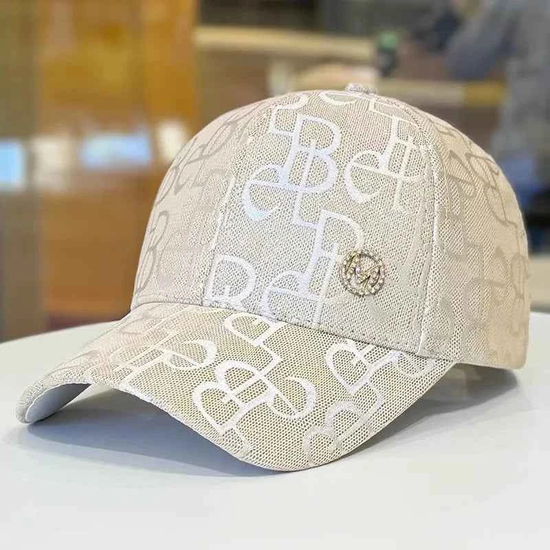 Unisex Fashion Adjustable Baseball Cap Spring Summer Autumn M round Logo Cap Style for All Seasons