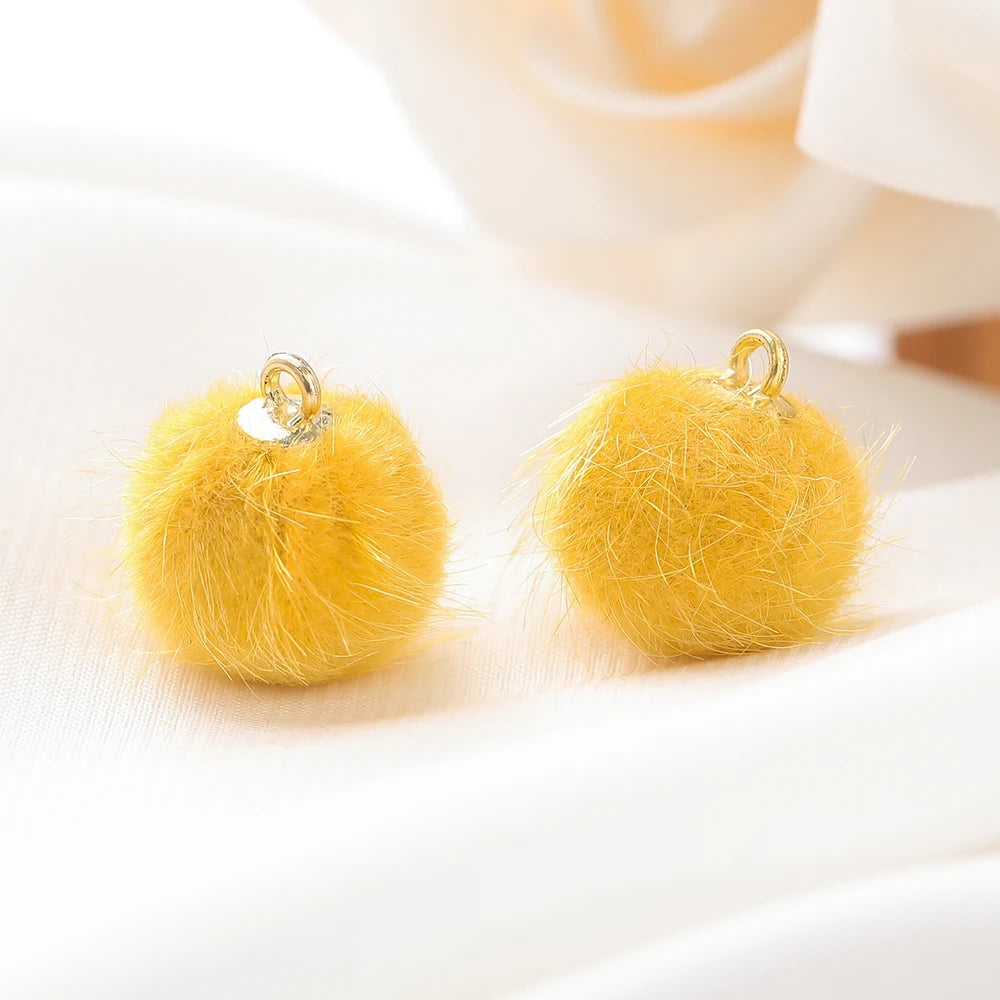 10pcs Plush Fur Covered Ball Beads Charms Pompom Beads Pendant for DIY Necklace Earring Bracelet Pendant Jewelry Making Supplies