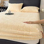 Winter Embossed Plush Fitted Sheet Soft Warm Coral Velvet Mattress Protector Cover Queen Size Deep Pocket Elastic Bed Sheet Set
