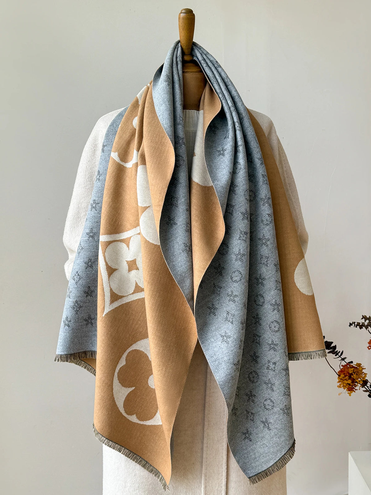 Women's Autumn Winter Faux Cashmere Shawl Warm Jacquard Scarf Versatile Blanket Use Neck Protection New Style