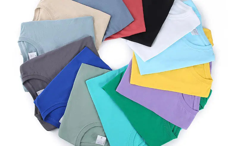 Casual T-shirt with O-neck, made of 100% cotton, perfect for summer styling.