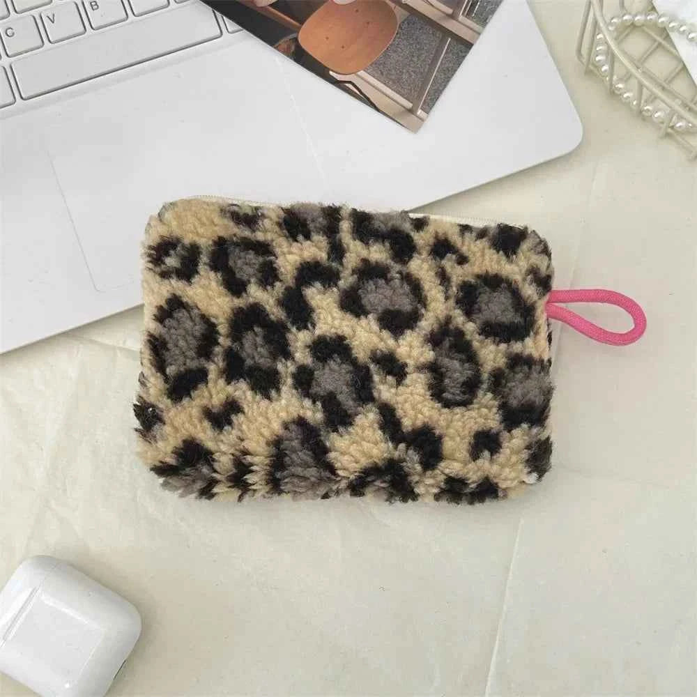 Heart Printed Cute Small Lipstick Cosmetic Bag Travel Makeup Organizer Toiletry Storage Bag Pouch Card Holder Purse Bags
