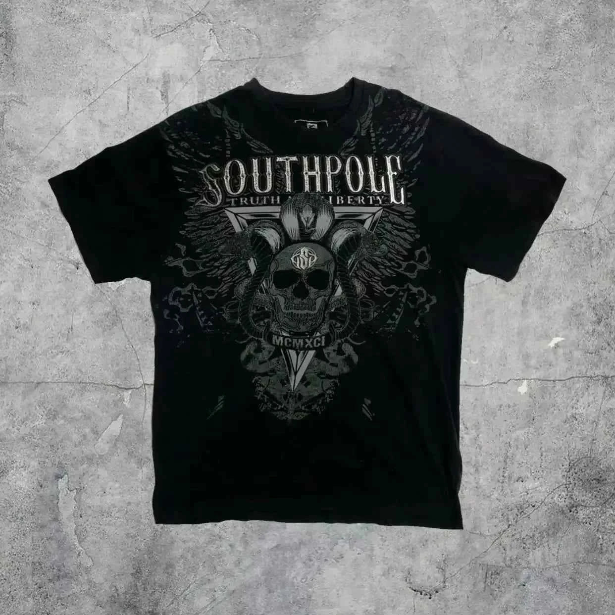 Southpole Y2K Vintage Cotton Graphic Tee Distressed Oversized Unisex T-Shirt with Gothic Print Streetwear Retro Soft Shirt Man
