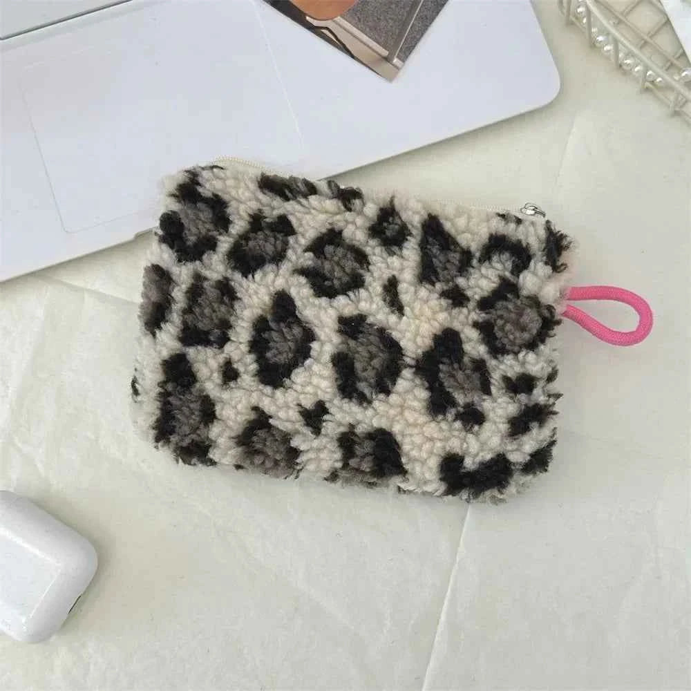 Heart Printed Cute Small Lipstick Cosmetic Bag Travel Makeup Organizer Toiletry Storage Bag Pouch Card Holder Purse Bags
