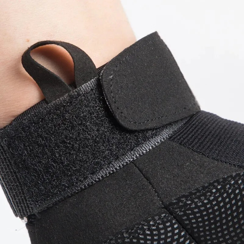 Outdoor Tactical Gloves Sport Gloves Half Finger Men Women Combat Shooting Hunting Fitness Fingerless Gloves