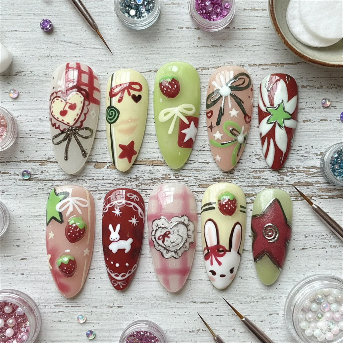 24pcs Gradient Black False Nails Cute Cartoon Cat's Eye Forest Elf Girl Press On Nails Glossy Almond Sweet Cool Fake Nail Tips