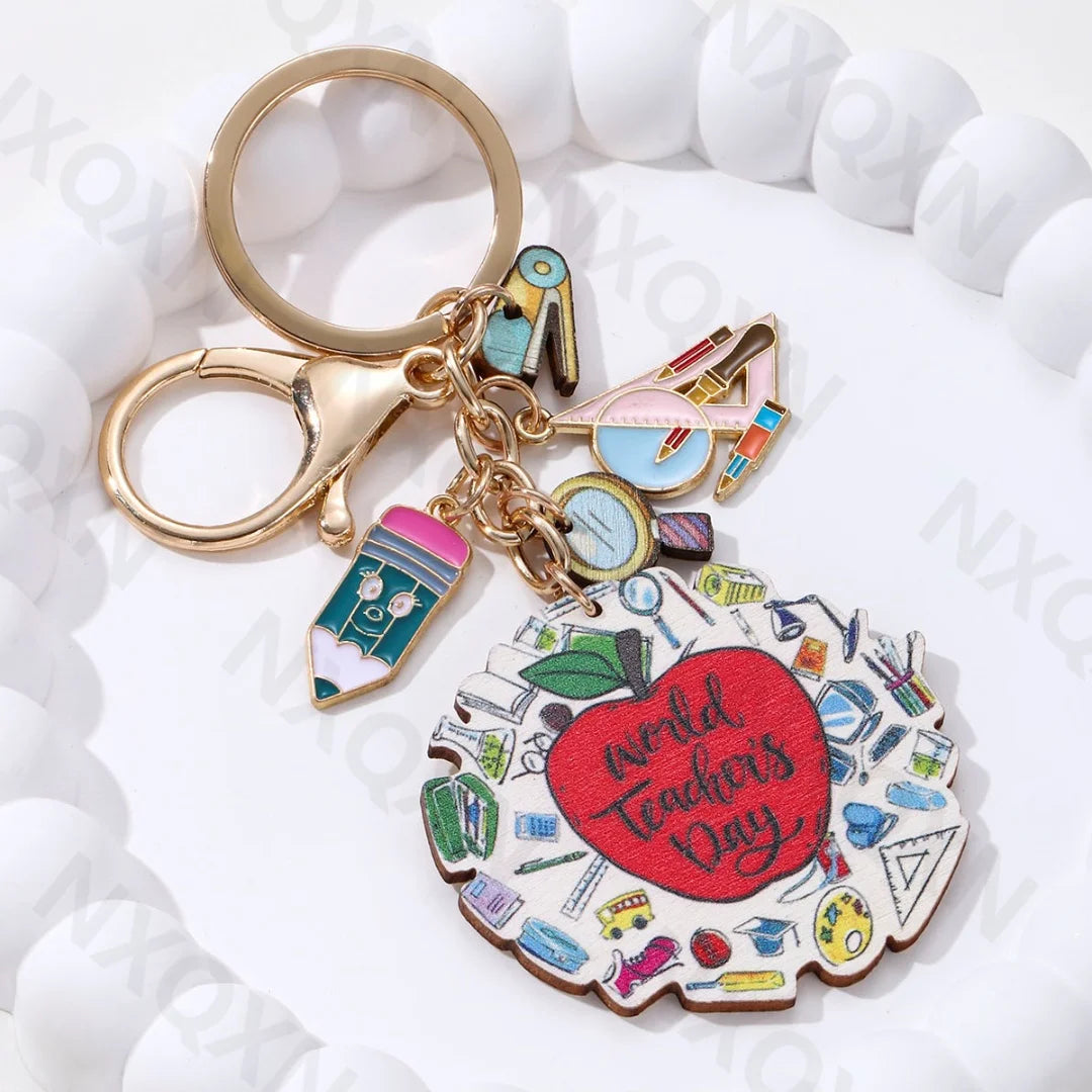 Cute Blackborad Pencil Heart Wooden Keychain Rainbow Apple Pendants Key Ring For Teachers Gift On Teacher's Day Handmade Jewelry