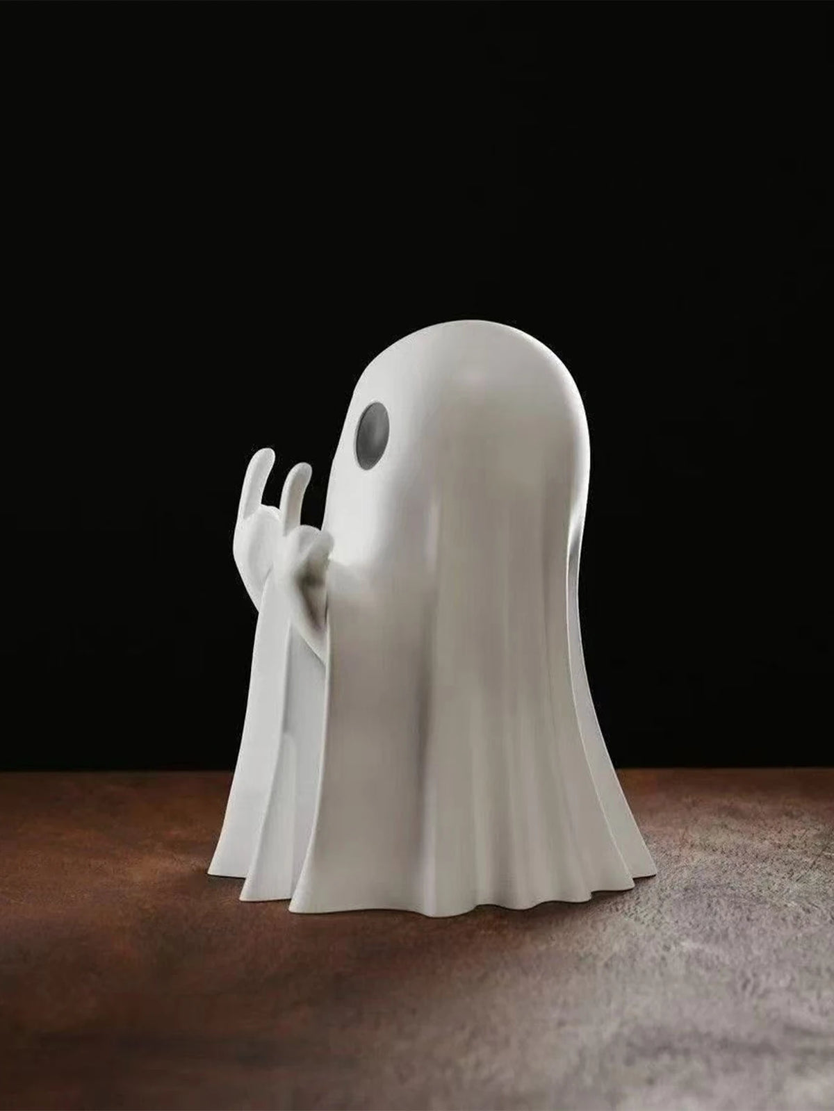 Middle Finger Ghost Statue – Funny Halloween Horror Decoration