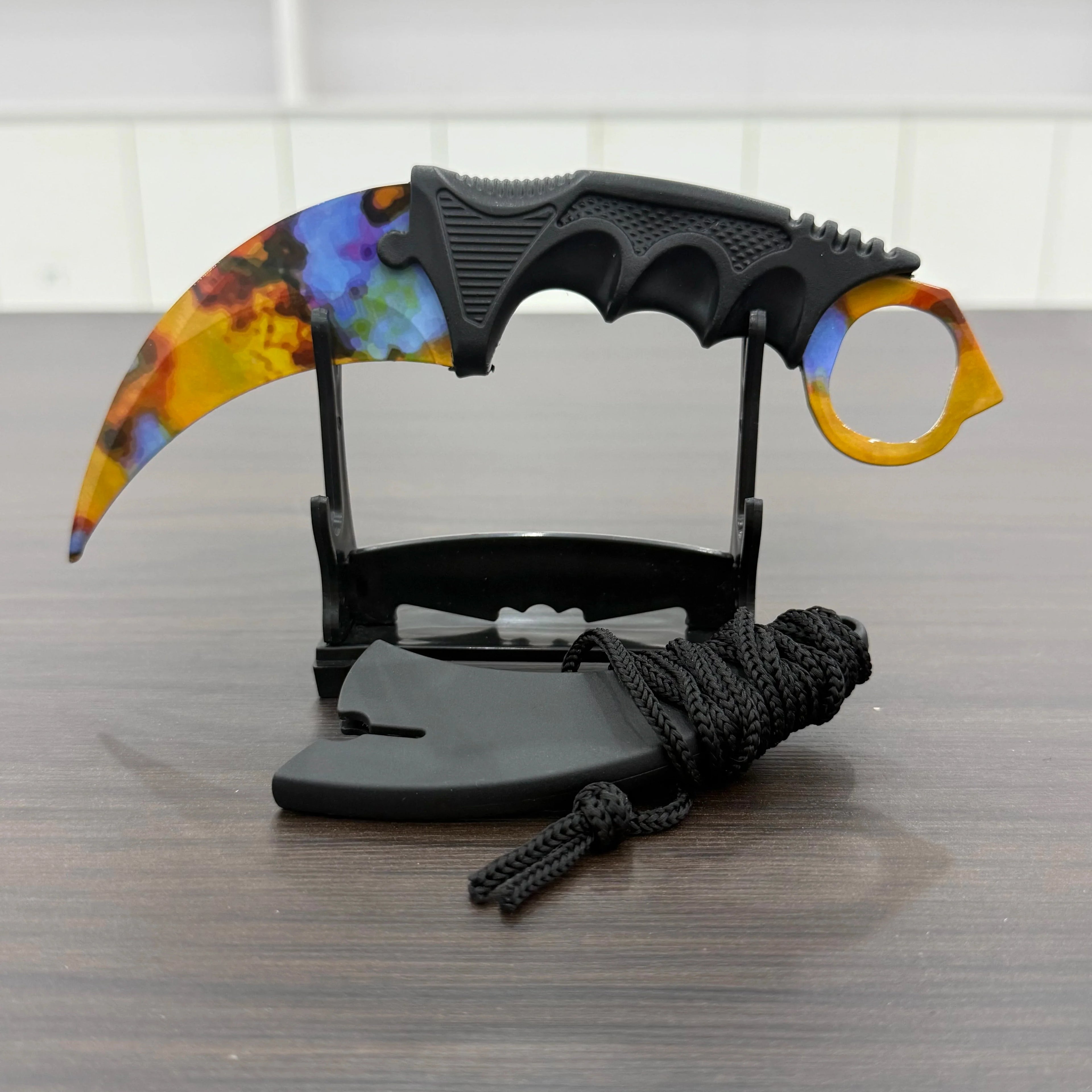 Sakura Karambit Toy – Cosplay Prop & Decorative Claw Model