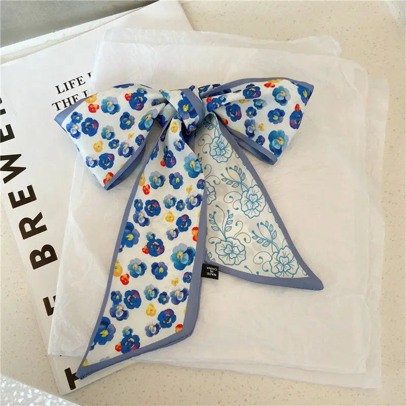 Cashew flower silk scarf double-sided printed for Women, Lightweight Versatile Bandana Style, Daily Office Party Vacation Boho