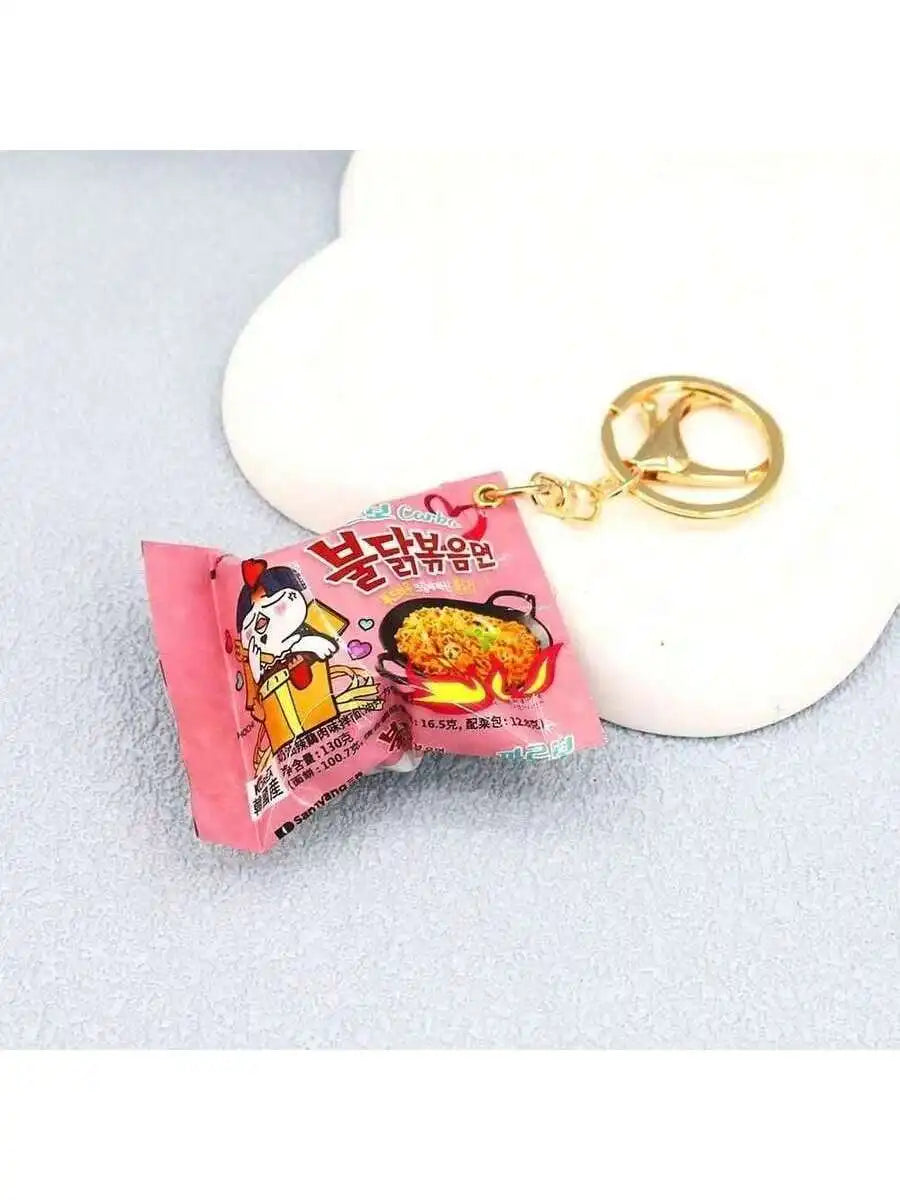 1PC Korean Style Fast Food Bag Keychain Instant Noodle Pendant Fun Mini Food Design Random Style Color for Bag Accessory