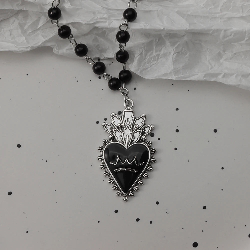 Gothic Bat Cross Dark Pendant Necklace Set, Y2K Personalized Thorn Love Black Bead Stacked Necklace Set, Suitable as Halloween G