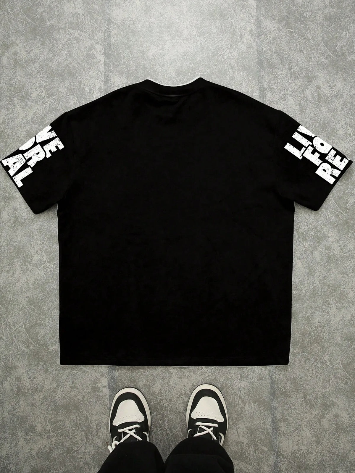 The 2026 summer new men's T-shirt features a casual fashionable comfortable soft and breathable 3D pattern print