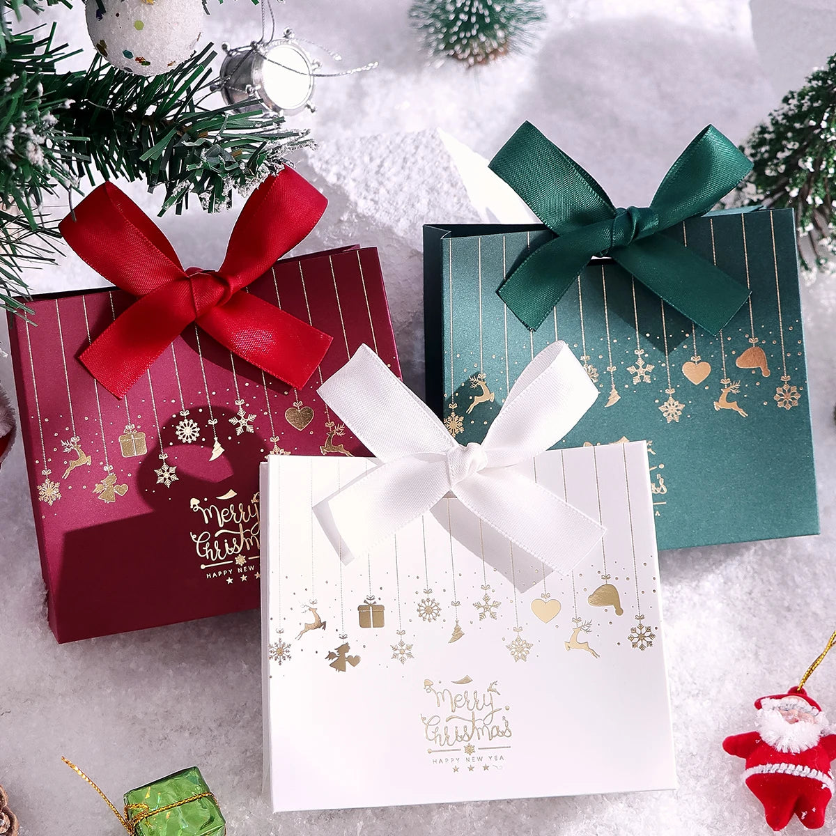 10-Piece Christmas Gift Box with Bow, Santa Claus Sleigh and Reindeer Pattern, Holiday Candy Gift Bags, Suitable for Holiday Parties