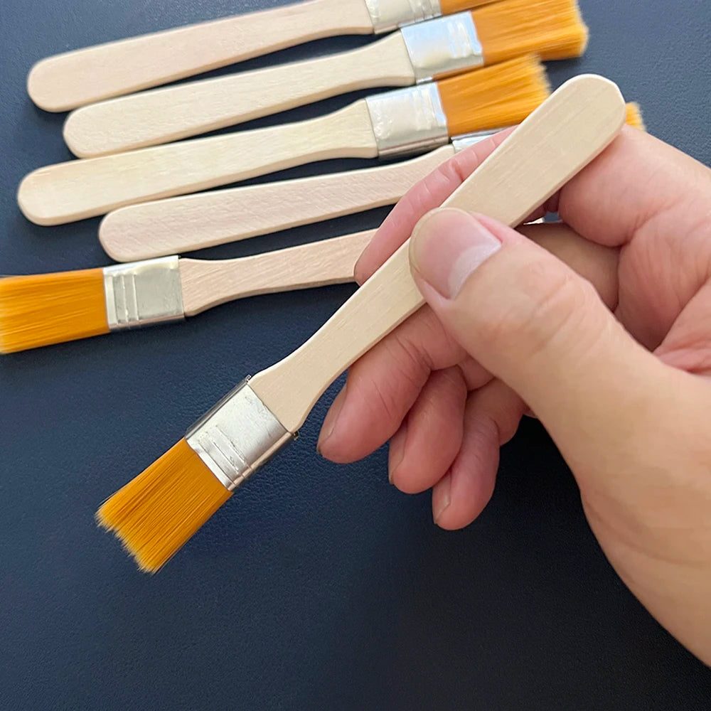6pcs Yellow Nylon Square-Wash Paintbrushes Mini Solid Wood Handle For Clean The Dust And Students Art Painting Oil Brushes