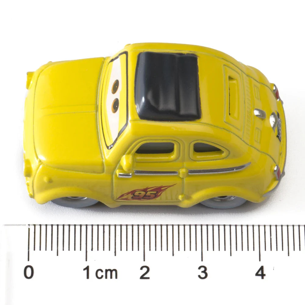 Disney Pixar Cars Lightning McQueen 1:55 Die-Cast Alloy Toy Car