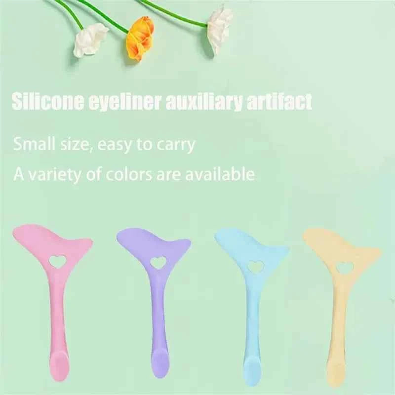 Wholesale  Multi-functional Eyeliner Stencil Wing Tips Silicone Eyeliner Aid Drawing Lipstick Wearing Aid Reusable Makeup Tools