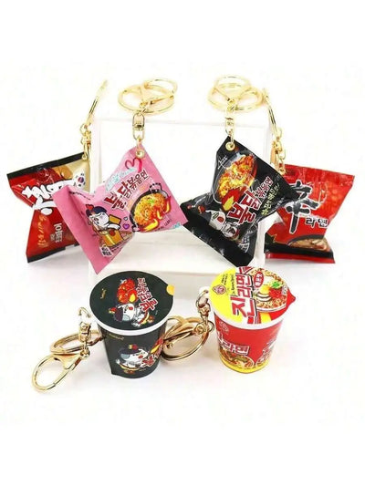 1PC Korean Style Fast Food Bag Keychain Instant Noodle Pendant Fun Mini Food Design Random Style Color for Bag Accessory