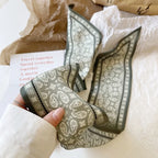 Cashew flower silk scarf double-sided printed for Women, Lightweight Versatile Bandana Style, Daily Office Party Vacation Boho