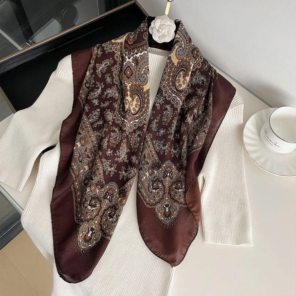 New Fashion 70X70cm Women's Scarf Paisley Print Scarf Cotton Texture Square Shawl Decorative Headband Neck Luxury Design Bandana
